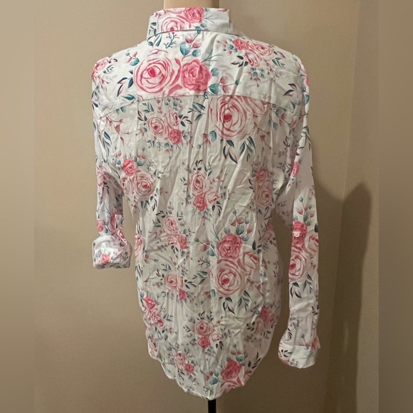 The Nu Vintage White & Pink Floral Button Up Western Style Blouse, size Medium - Picture 2 of 9